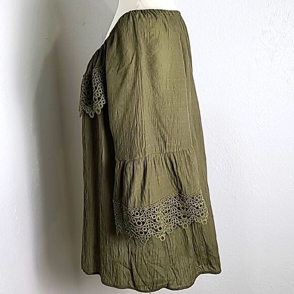 Cato Army Green Embroidered Lace Top with Bell Sleeves, Size  22/24W - Picture 4 of 7